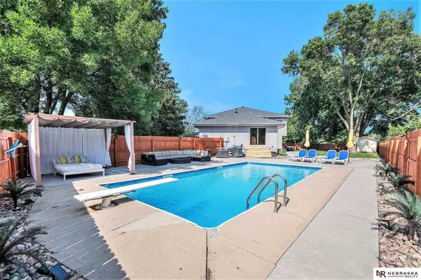 1505 N 213th Circle, Elkhorn, NE 68022