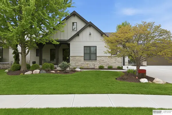 21993 Brookside Avenue, Elkhorn, NE 68022