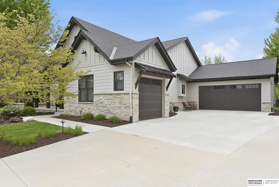 21993 Brookside Avenue, Elkhorn, NE 68022 - #2