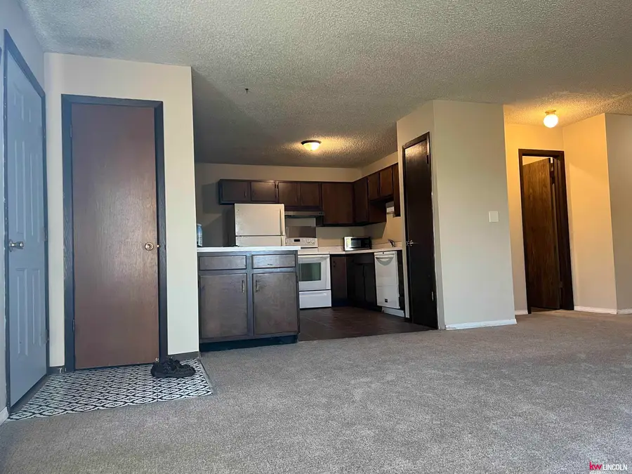 3900 & 3920 Sweetbriar Lane, Lincoln, NE 68516 - #3