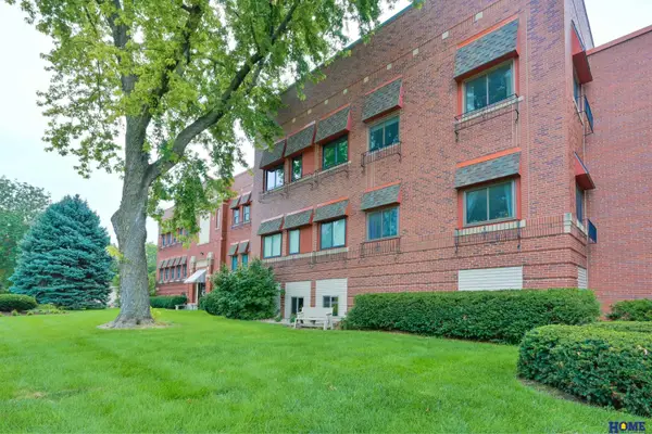 1540 N Cotner Boulevard #A13, Lincoln, NE 68505