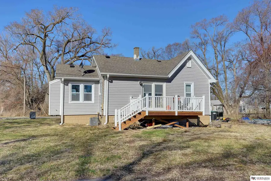 5217 N 9th Street East, Omaha, NE 68110 - #2