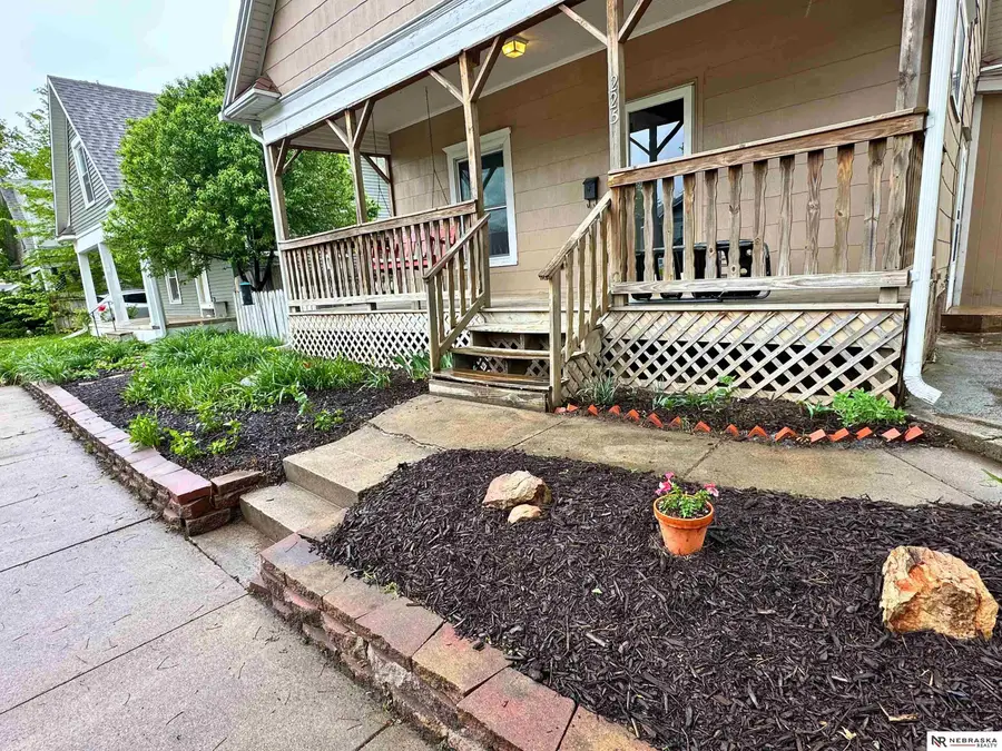 225 N 32nd Street, Lincoln, NE 68503 - #2
