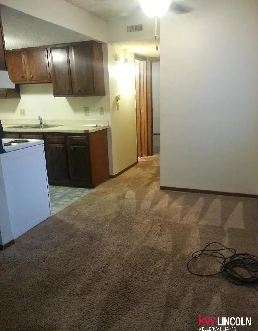 611 S 20th Street, Lincoln, NE 68510 - #2