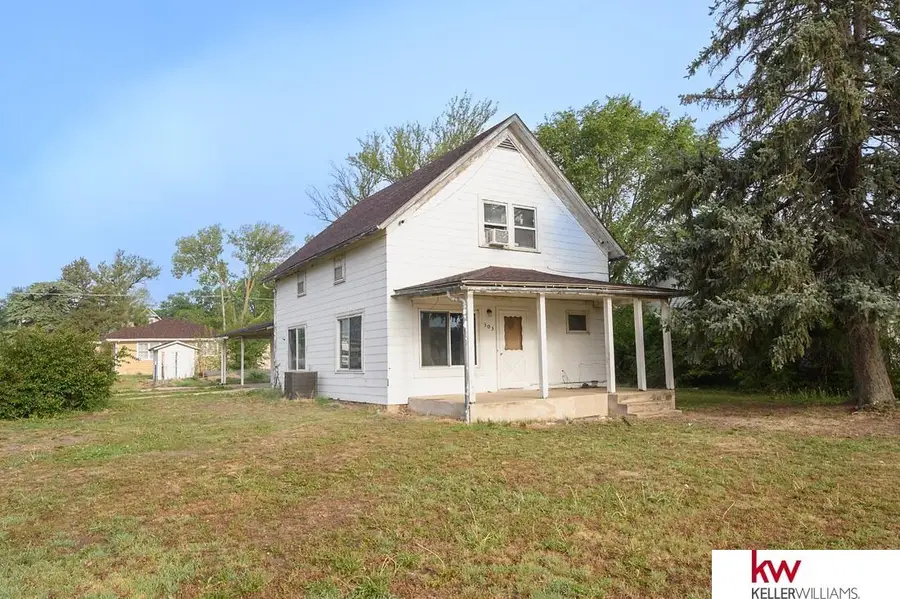305 N Cedar Street, Red Cloud, NE 68970 - #2