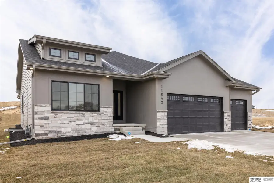 5813 N 214th Avenue Circle, Elkhorn, NE 68022 - #2