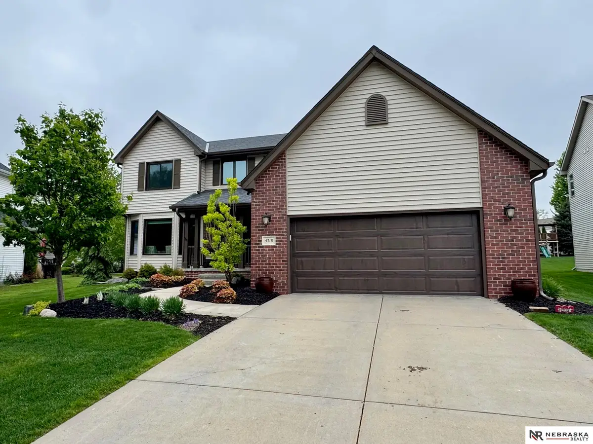 4718 Birch Creek Drive, Lincoln, NE 68516 - #1