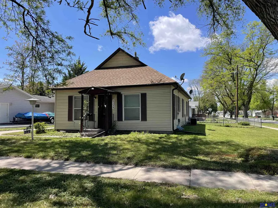 3141 N 44th Street, Lincoln, NE 68504 - #2