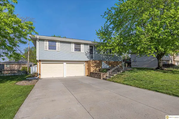 8308 S 49th Street, Omaha, NE 68157