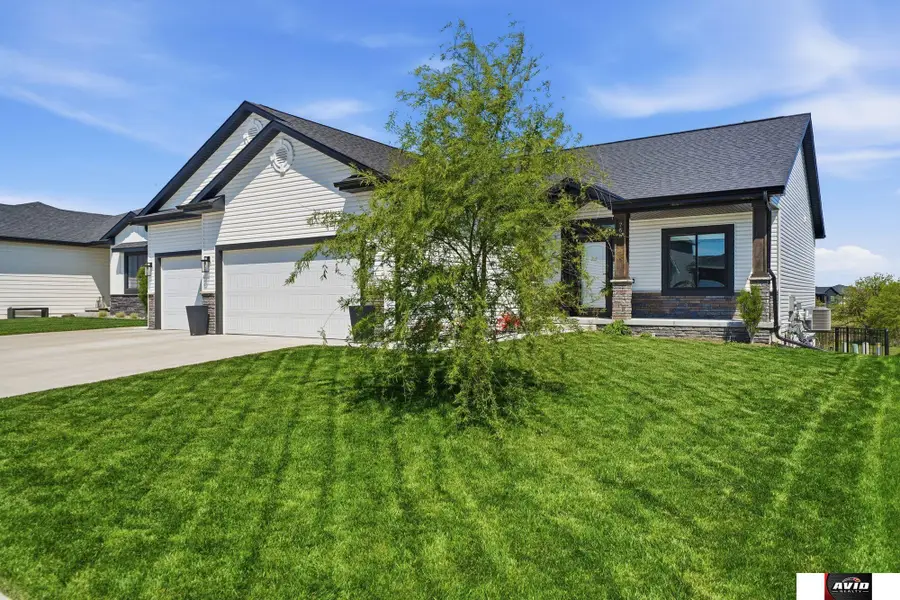 766 W Panorama Drive, Lincoln, NE 68523 - #3