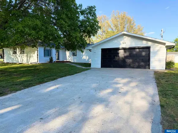 710 Russell Street, Firth, NE 68358