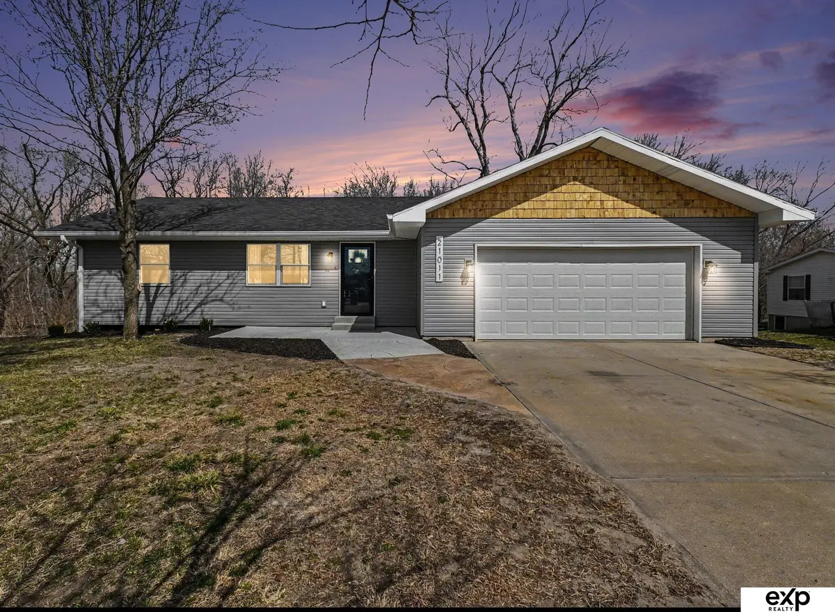21011 Treasure Island Road, Plattsmouth, NE 68048 - #1