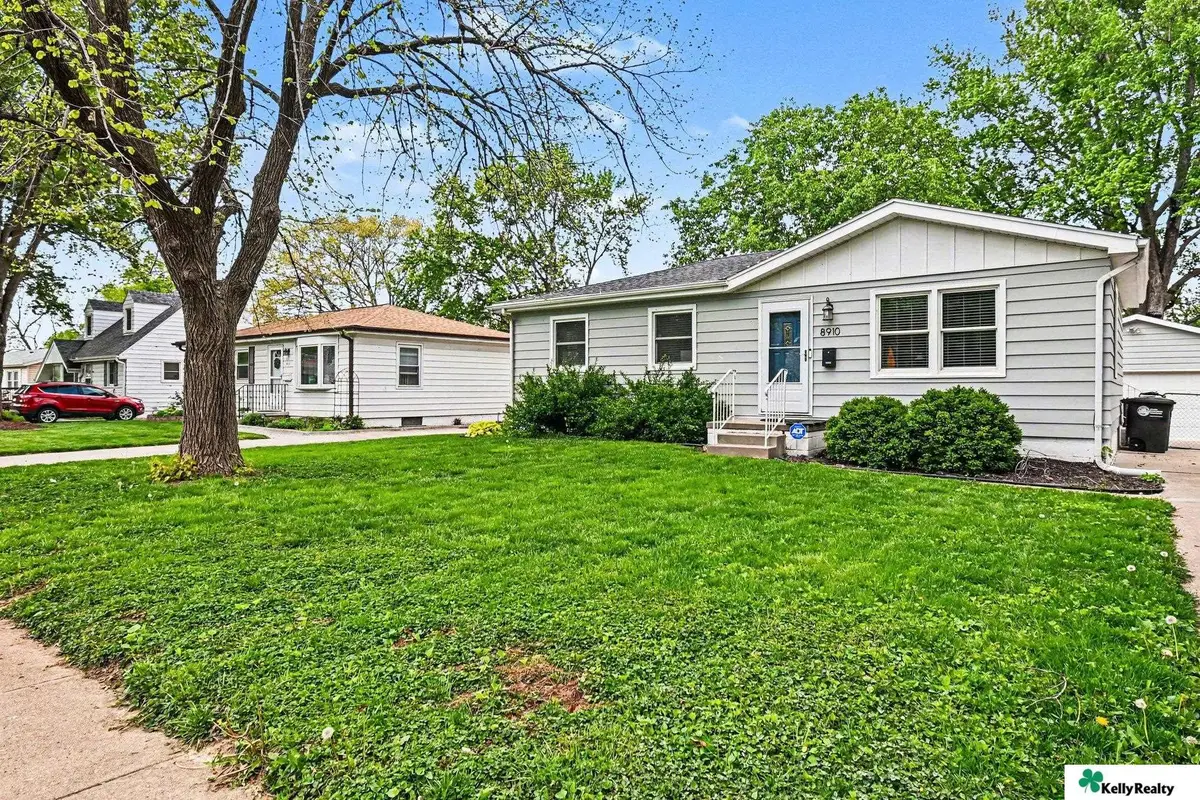 8910 Westridge Drive, Omaha, NE 68124 - #1
