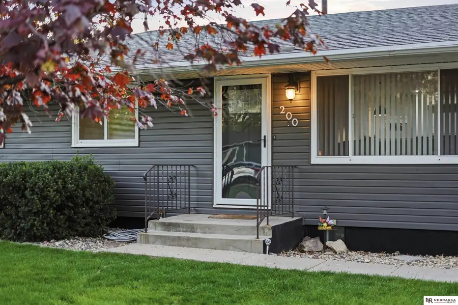 200 E Cherrywood Drive, Lincoln, NE 68510 - #3