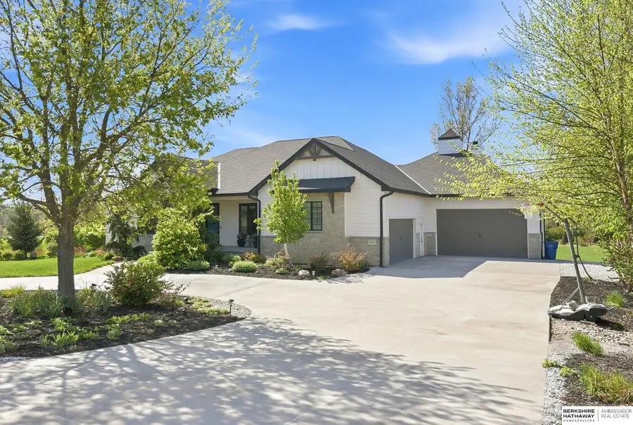6341 Russell Emmett Court, Papillion, NE 68133 - #2