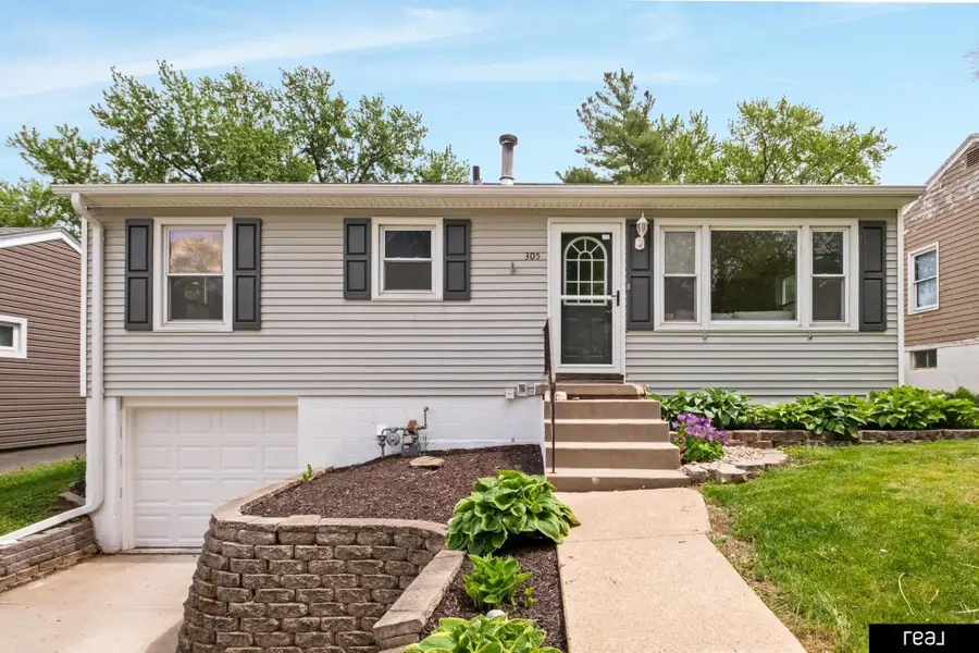 305 Hillcrest Drive, Plattsmouth, NE 68048 - #2