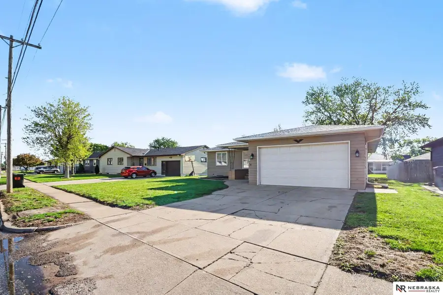 416 N Clarmar Avenue, Fremont, NE 68025 - #3