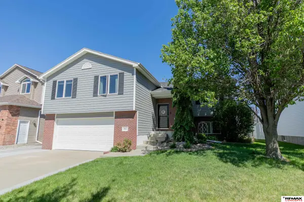 7410 Helen Witt Drive, Lincoln, NE 68512