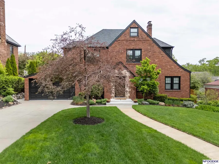 2027 N 55th Street, Omaha, NE 68104 - #2