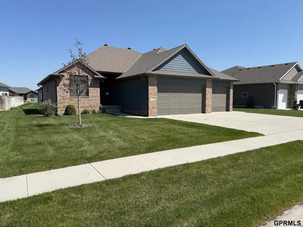 2836 Brooks Hollow Drive, Fremont, NE 68025