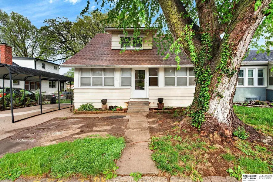 3039 S 18th Street, Omaha, NE 68108 - #2