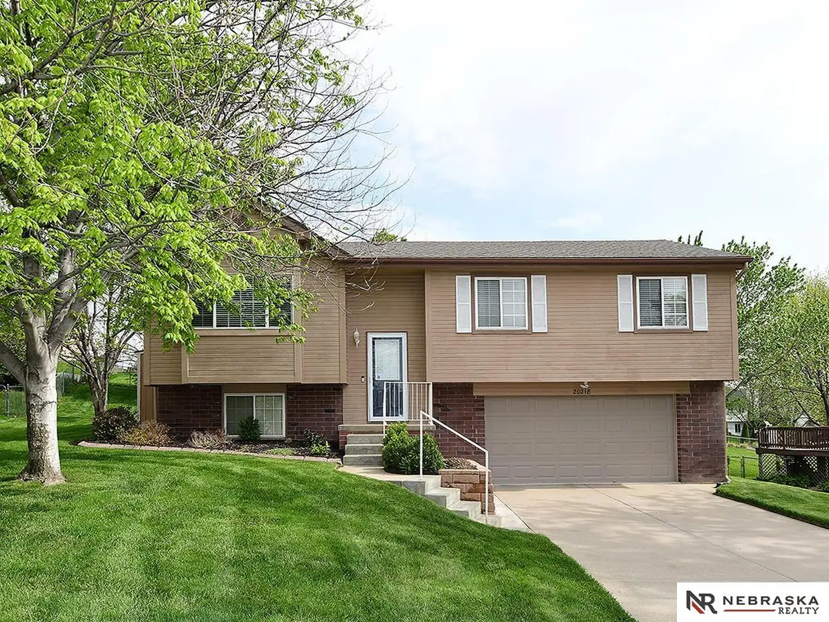 20218 Cleveland Circle, Elkhorn, NE 68022 - #1