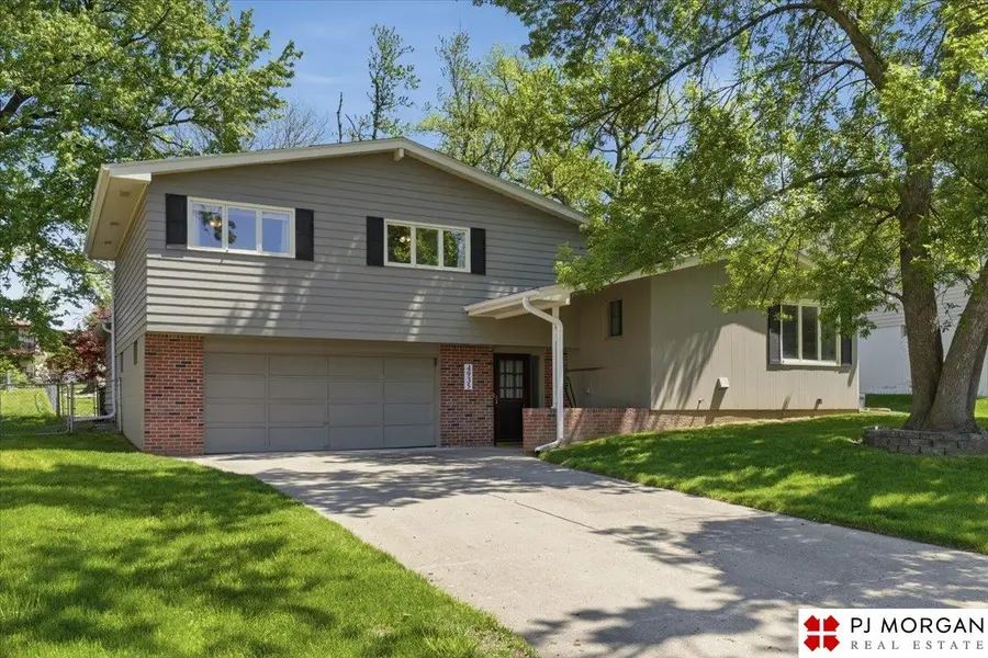 4935 N 114th Street, Omaha, NE 68164 - #2