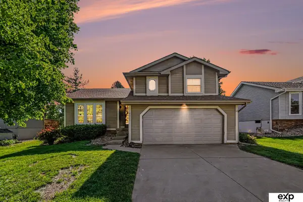 5027 S 164 Street, Omaha, NE 68135