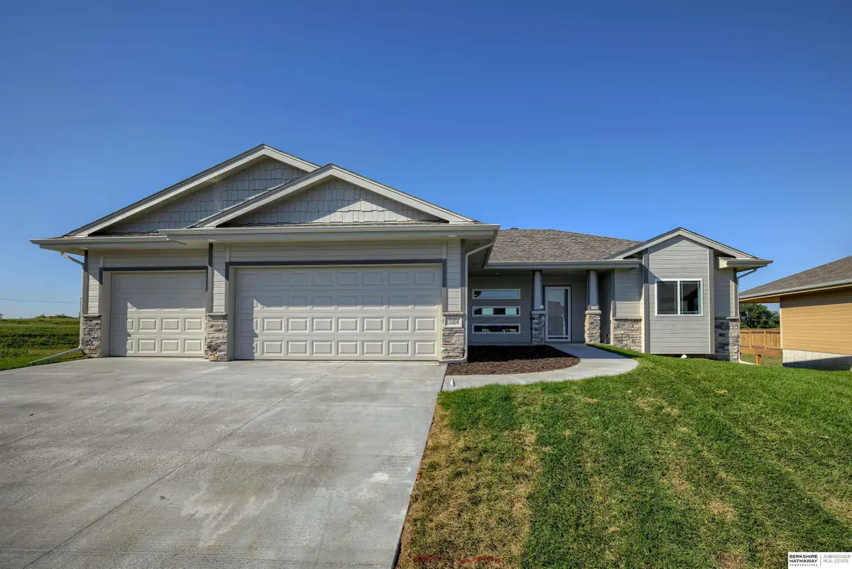 12047 S 45th Avenue, Bellevue, NE 68133 - #1
