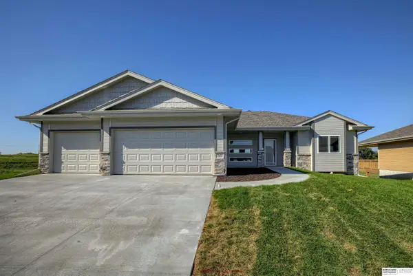 12047 S 45th Avenue, Bellevue, NE 68133