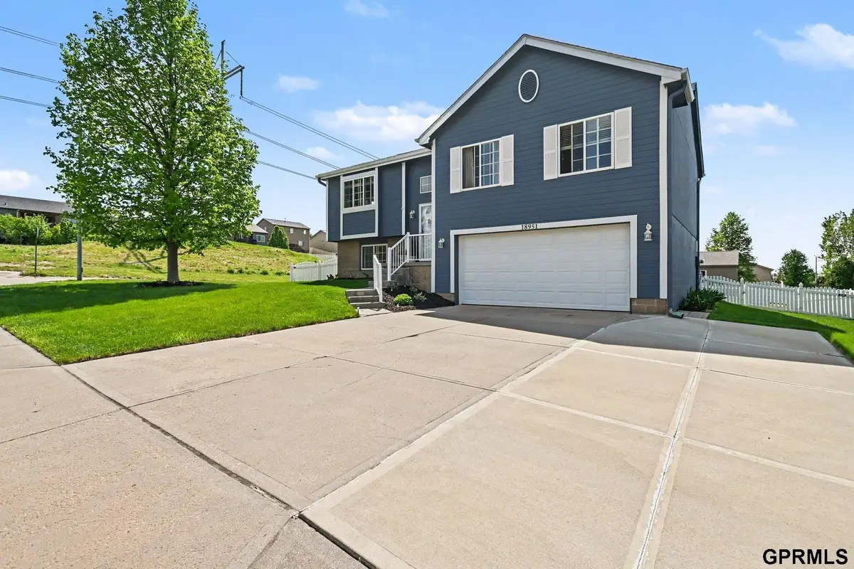 18951 Y Street, Omaha, NE 68135 - #1