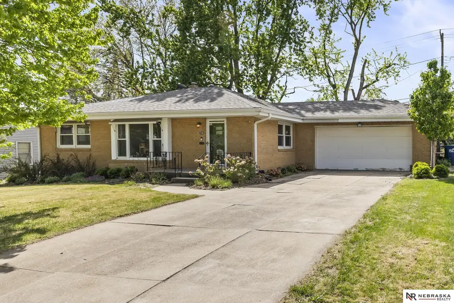 758 N 74th Avenue, Omaha, NE 68114 - #2