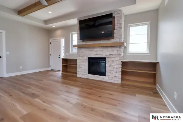 7755 Aero Circle, Lincoln, NE 68516