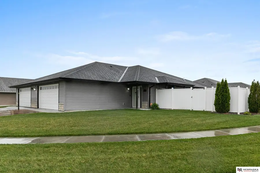 3532 Holly Blue Drive, Lincoln, NE 68504 - #3