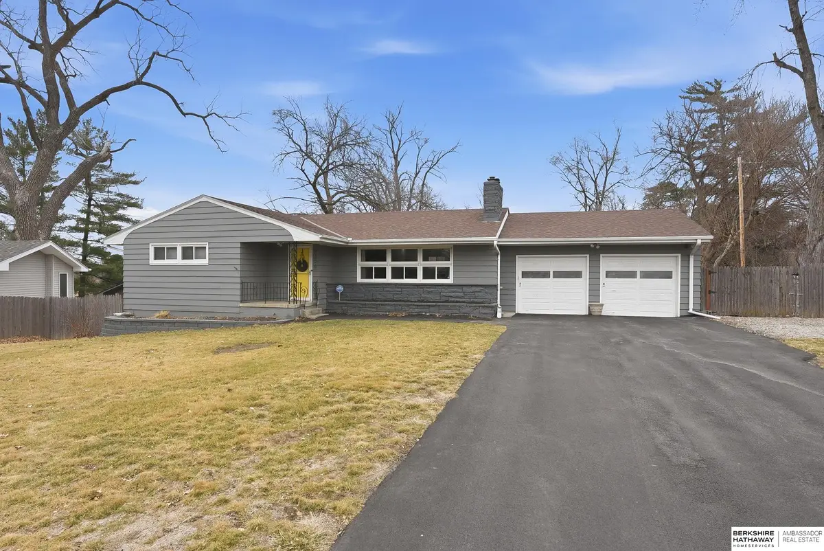 8120 Keystone Drive, Omaha, NE 68134 - #1