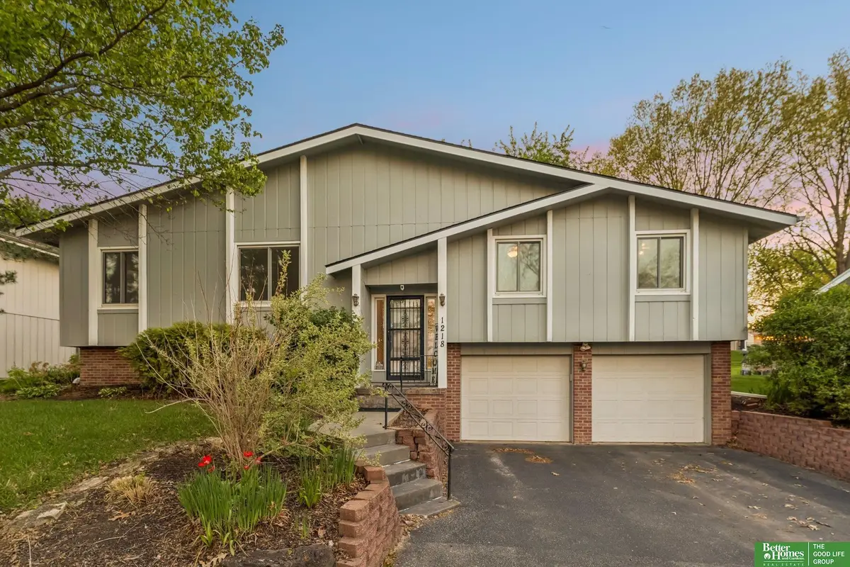 1218 N 145 Plaza, Omaha, NE 68154 - #1