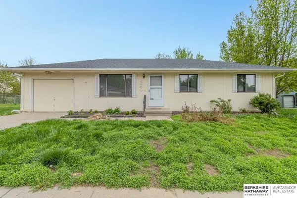 2250 Sunrise Drive, Blair, NE 68008
