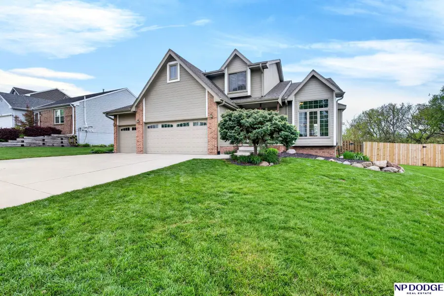 15205 Willow Creek Drive, Omaha, NE 68138 - #2
