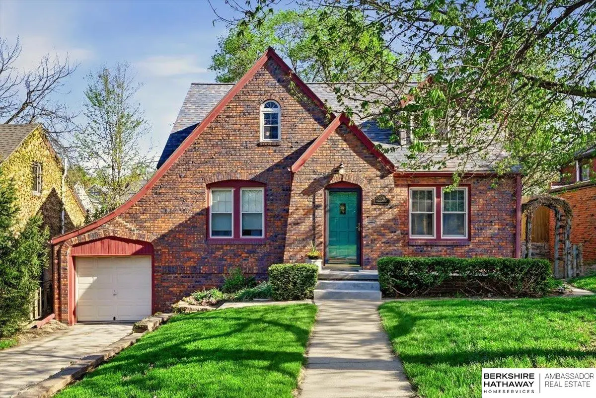 5008 Parker Street, Omaha, NE 68104 - #1