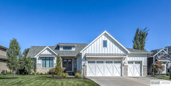 21904 Martha Street, Elkhorn, NE 68022