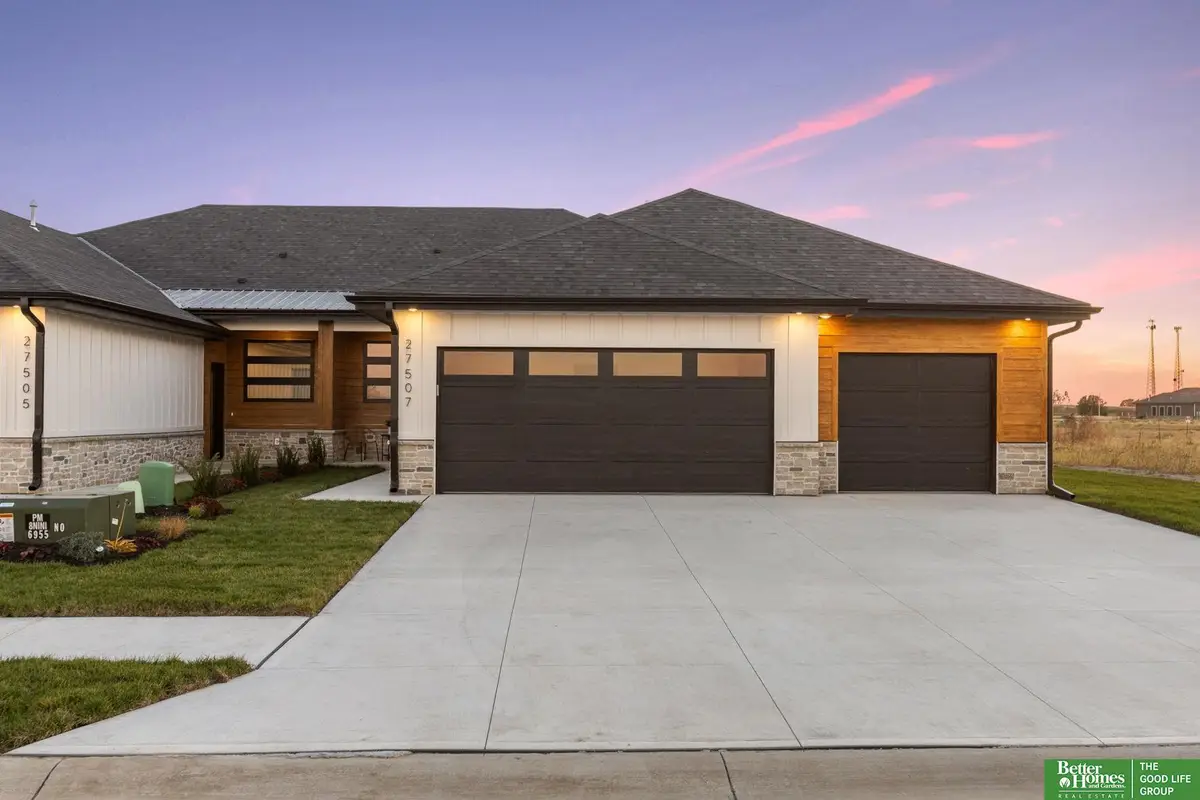 27507 Heron Street, Valley, NE 68064 - #1