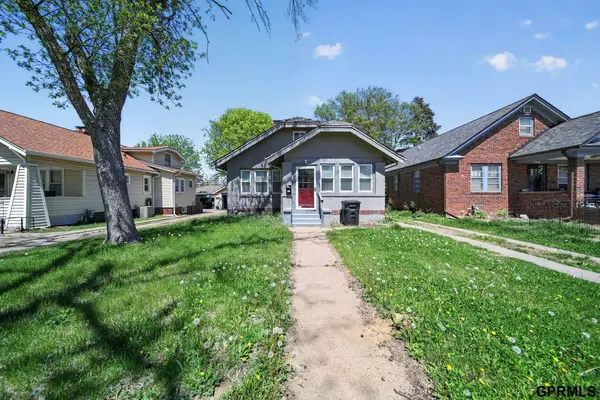 2880 Read Street, Omaha, NE 68112