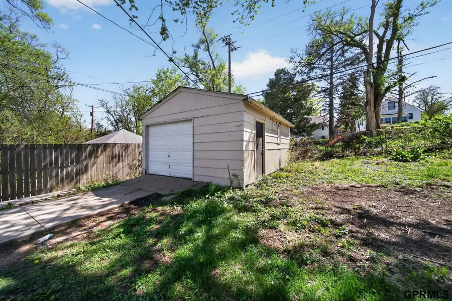 3723 Franklin Street, Omaha, NE 68111 - #3