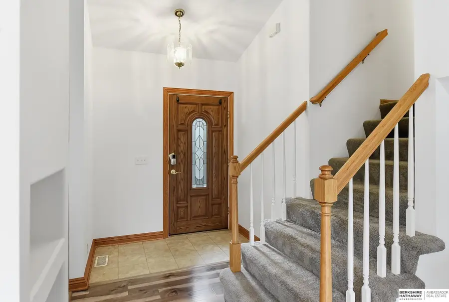 8023 Howell Street, Omaha, NE 68122 - #3