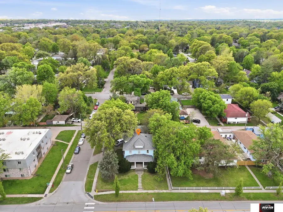 4135 Holdrege Street, Lincoln, NE 68503 - #2