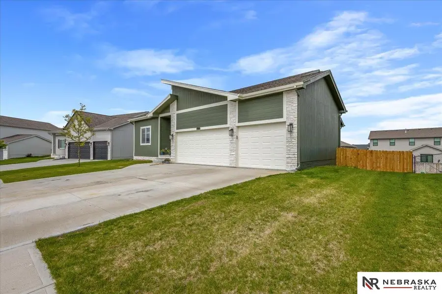 19860 Birch Avenue, Gretna, NE 68028 - #2