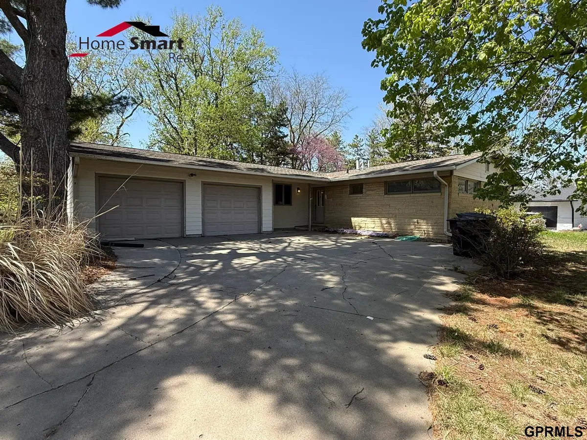 511 Eastridge Drive, Lincoln, NE 68510 - #1