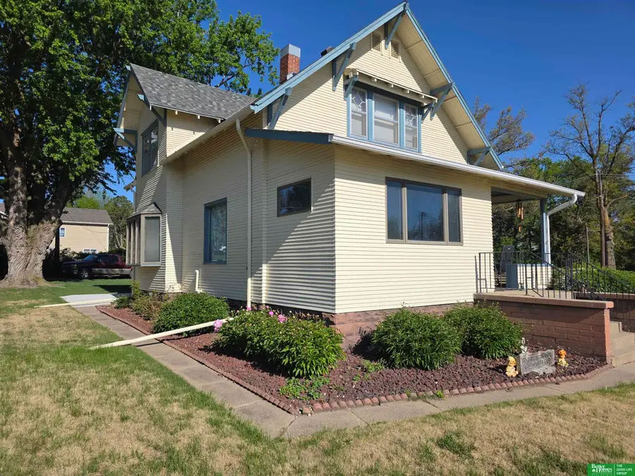 616 S Kingsley Street, York, NE 68467 - #3