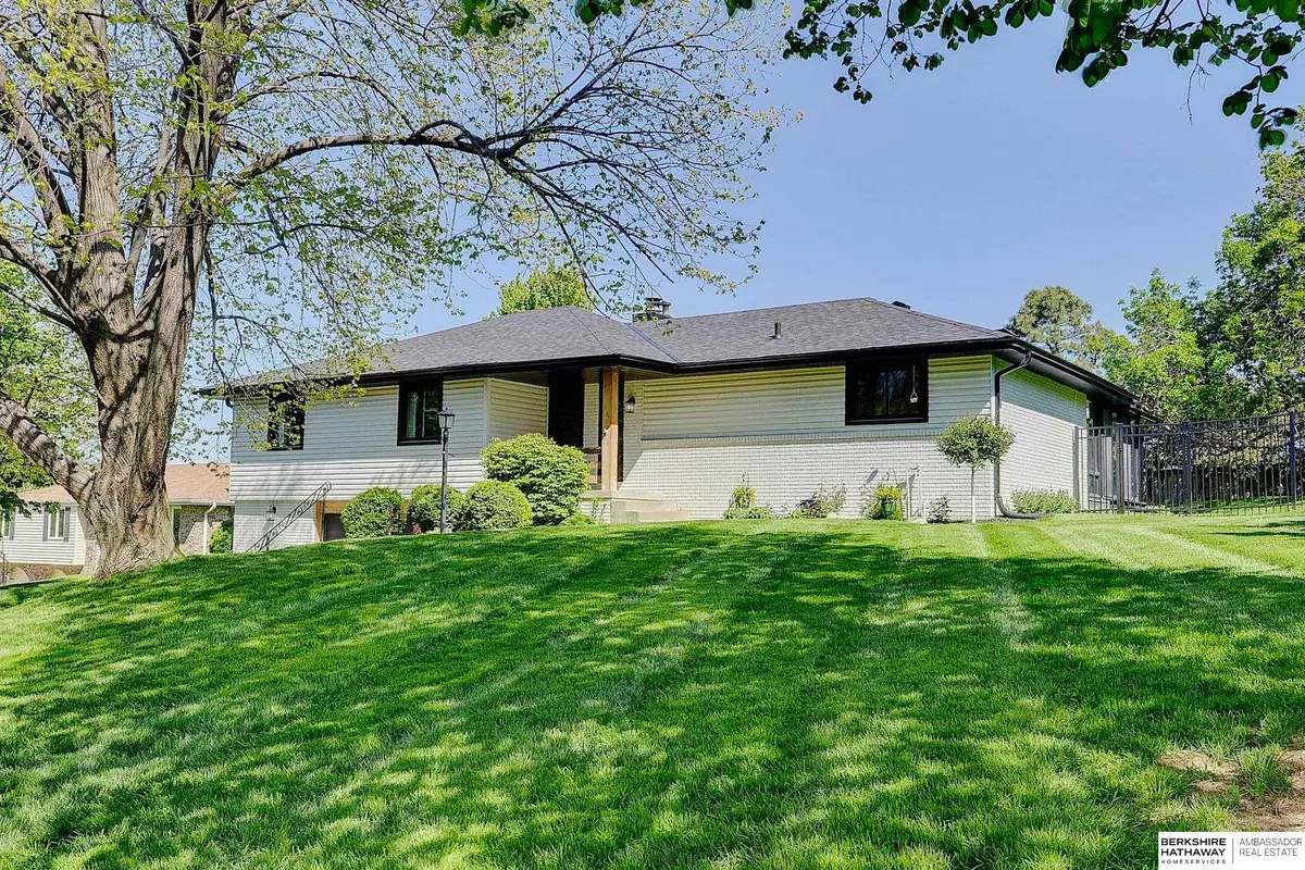 7078 Girard Street, Omaha, NE 68152 - #1