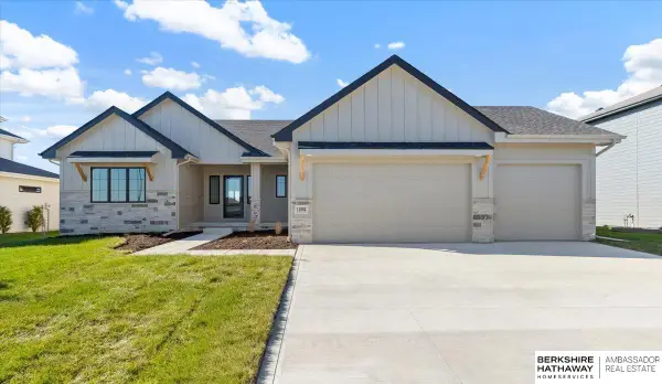 11002 N 171st Street, Bennington, NE 68007
